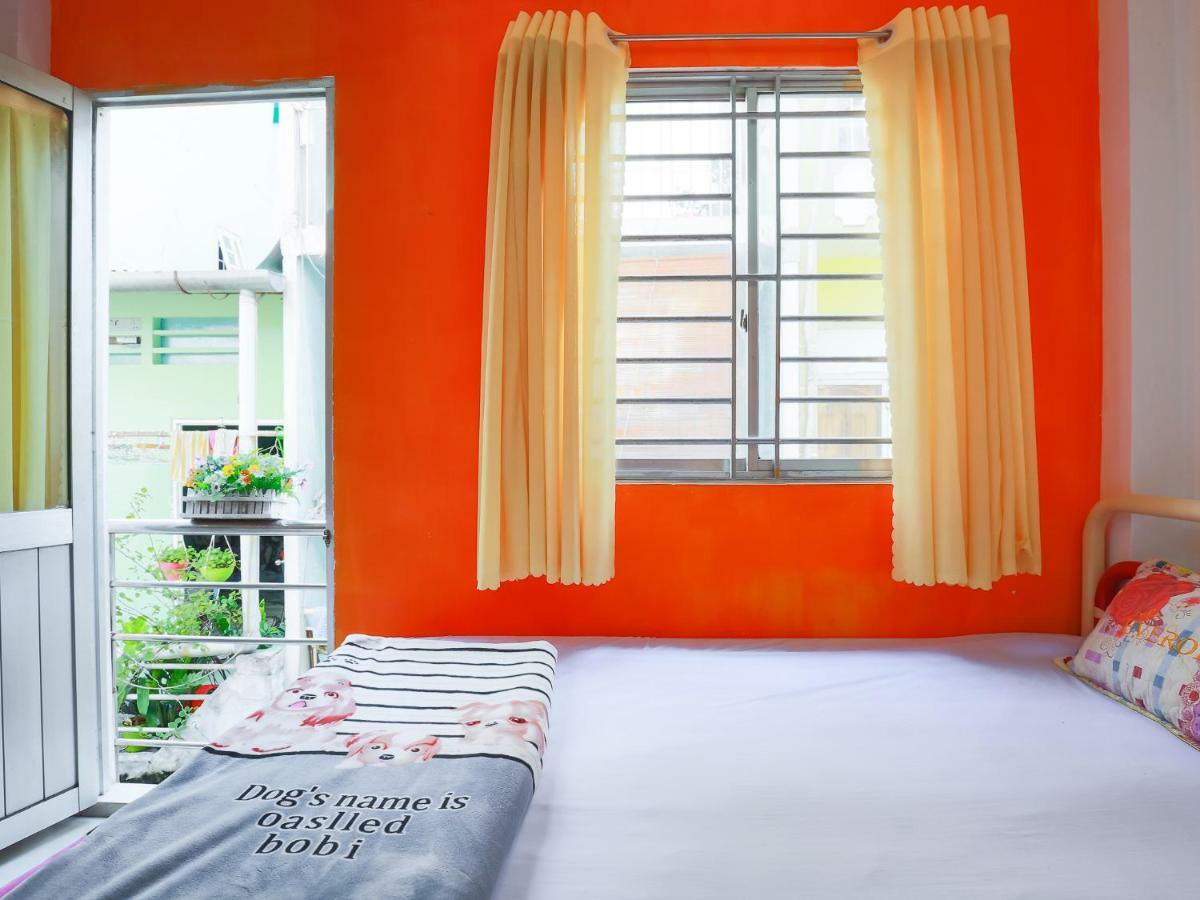 Color House Hostel Thành Pho Ho Chí Minh Esterno foto